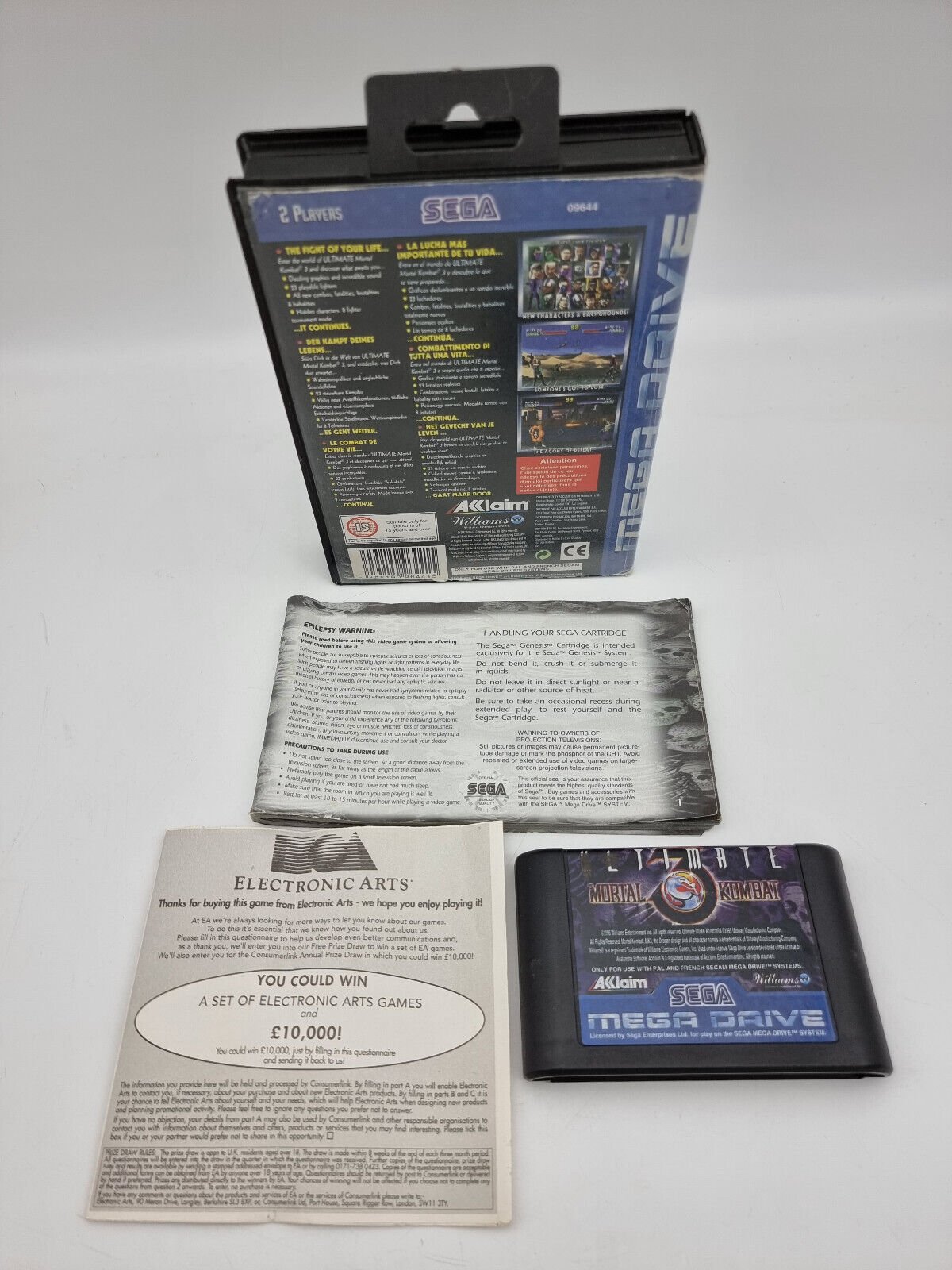 ULTIMATE MORTAL KOMBAT SEGA MEGADRIVE PAL USED - Image 2